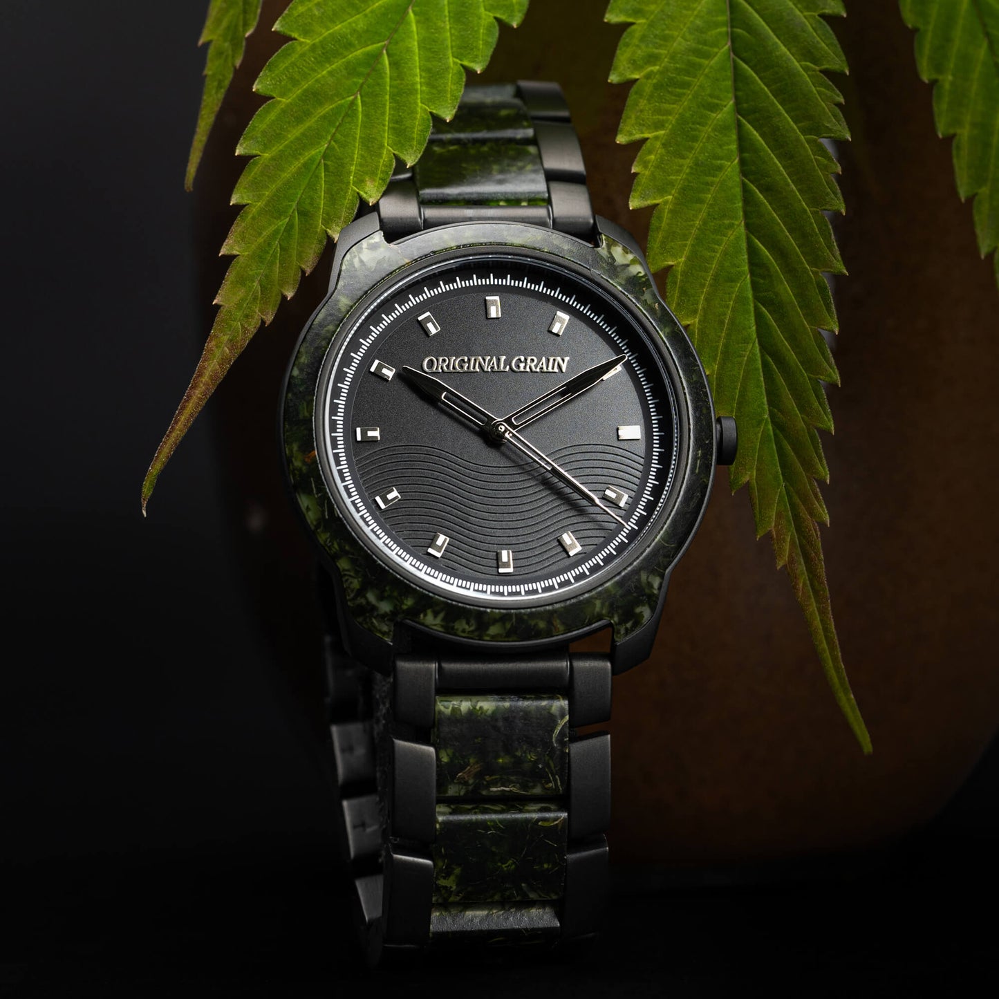 Hemp Resin Black Steel 43mm