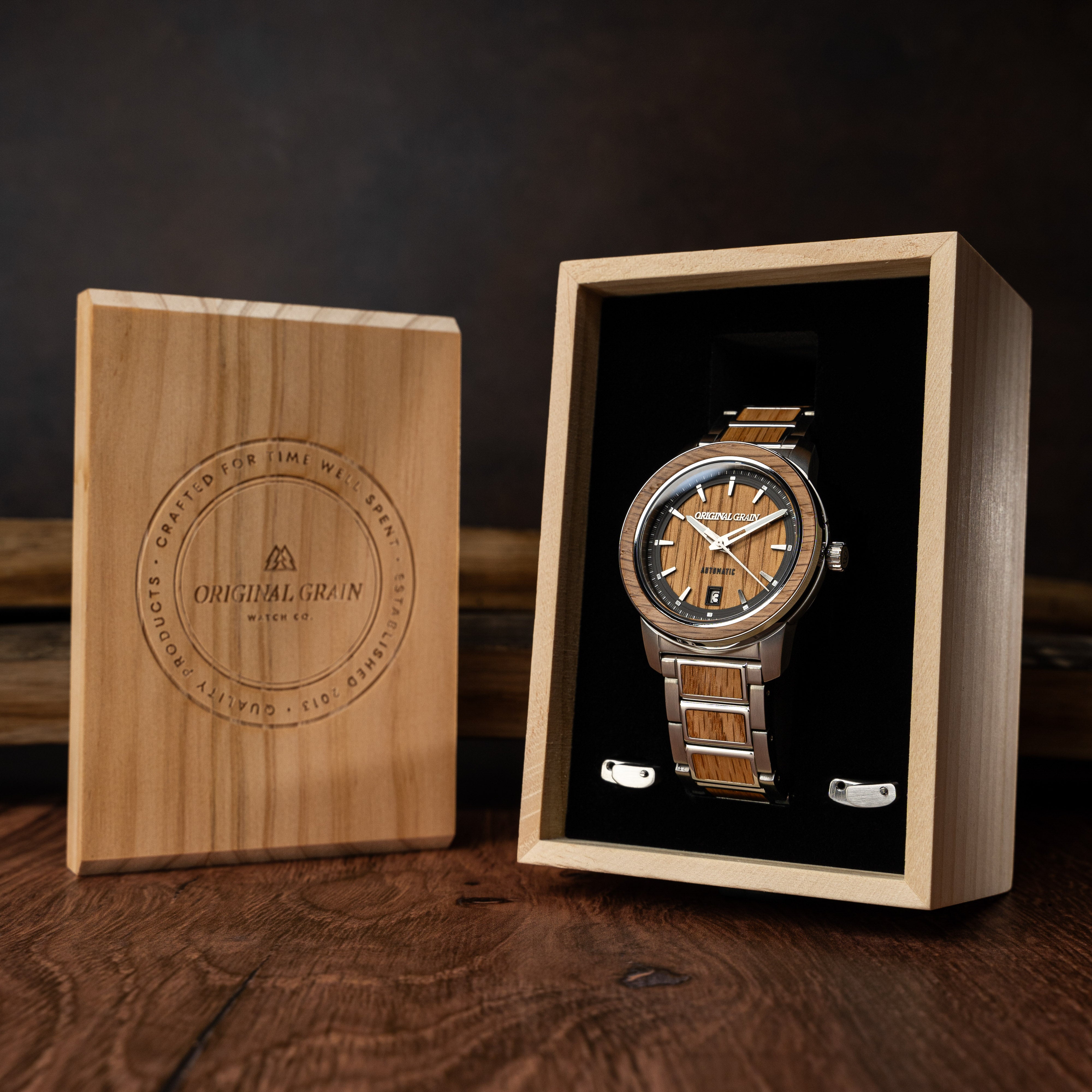 Original Grain Launches Limited-Edition World Series Watch In Partnership  With Iconic Baseball Brand, Rawlings®