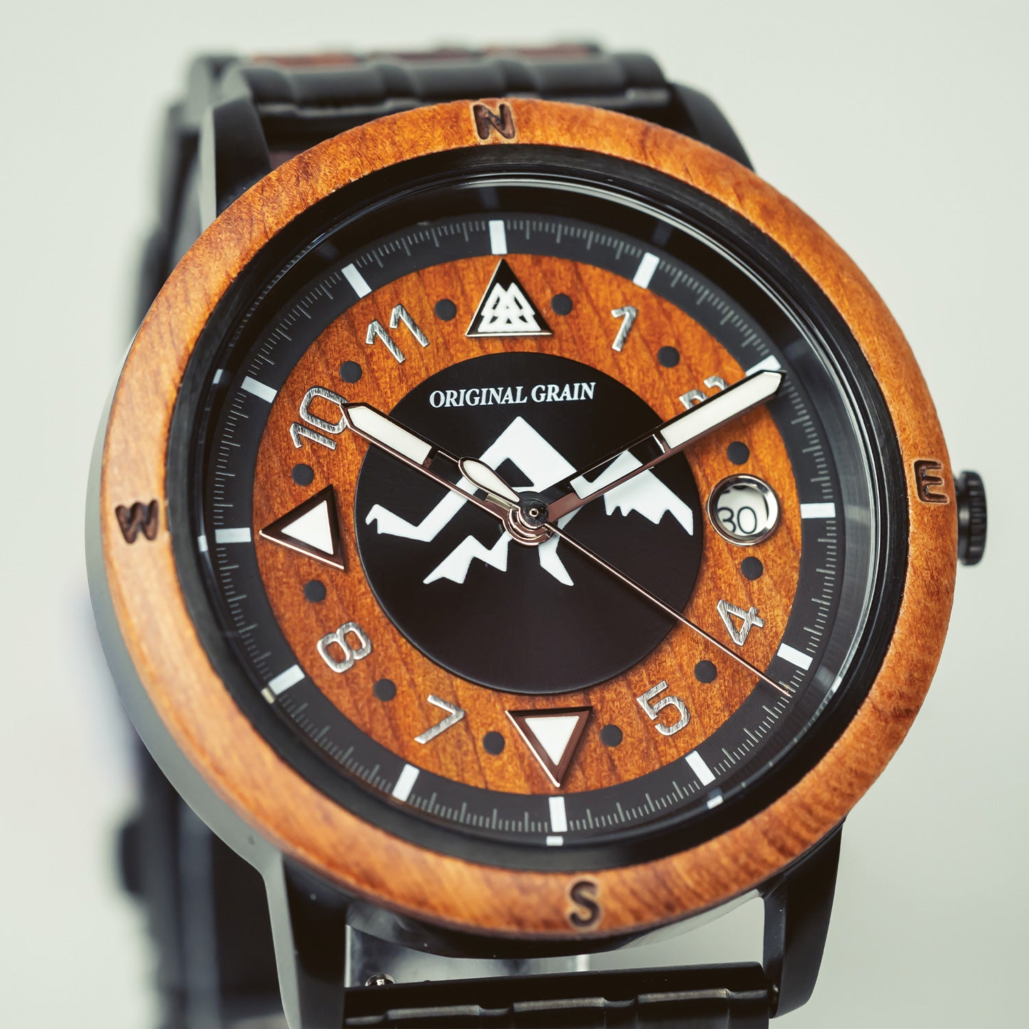 Himalayan Cedar Mountain Range 43mm – Original Grain