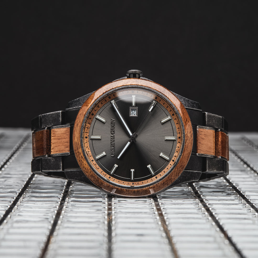 Hawaiian Koa Wood Watch - Women's Round Face | KoaWood Ranch